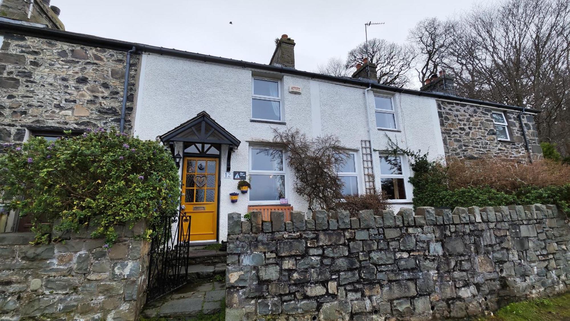 Fantastic Sea Views At Century'S Old Alma'S Cottage - Sleeps Up To 8 Guests Penmaenmawr Exterior photo